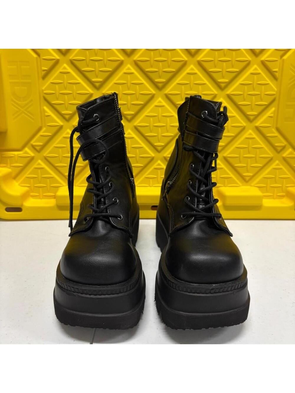 Demonia Shaker 52 Black Faux Leather Platform Wedge Ankle Boots Womens Size